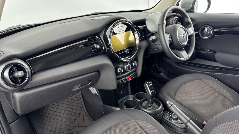 MINI Hatchback 1.5 Cooper Classic 3dr Auto Petrol Hatchback